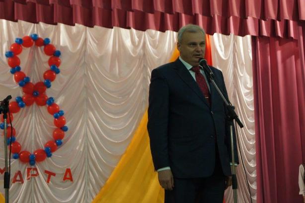 С праздником 8 Марта